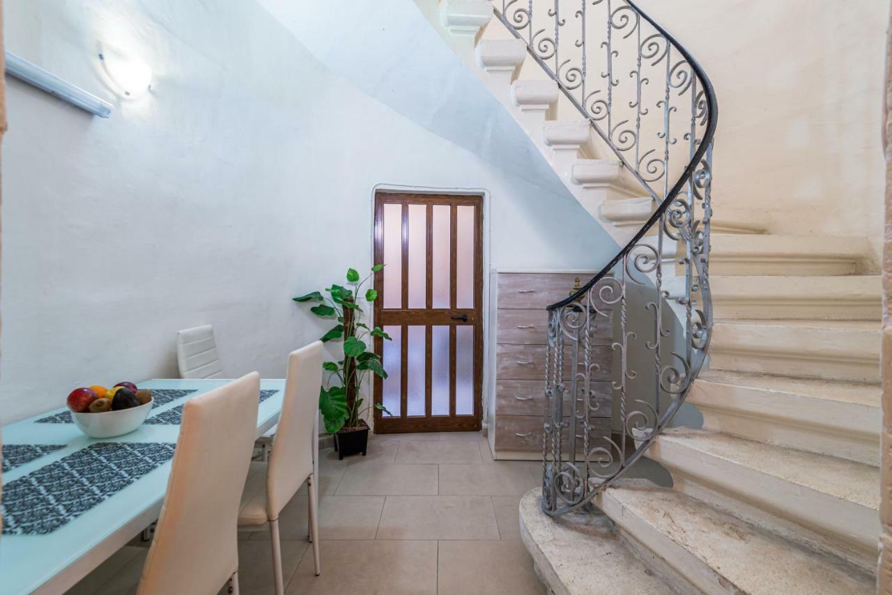 Traditional Maltese Townhouse Hotel สลีมา ภายนอก รูปภาพ